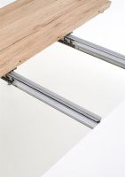 St�l CALIBER, pl�t: lakovan� MDF-biela + laminovan� MDF-dub san remo/podno�: kov s povrchovou �pravou - dub san remo - ilustra�n� obr�zok