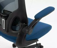 Kancel�rska stoli�ka Q-333, po�ah: l�tka modr�/sie�ovina siv� - ilustra�n� obr�zok